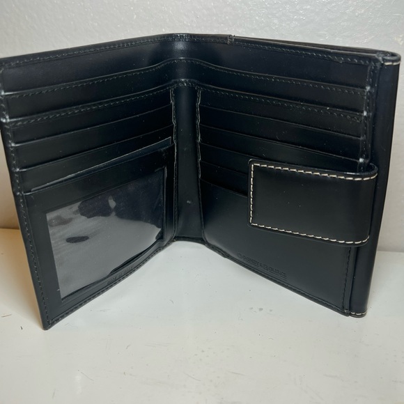 Dooney & Bourke vintage small wallet. - Picture 3 of 5